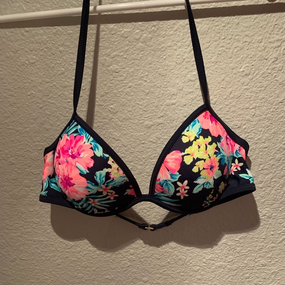 Bikini top - Picture 1 of 2